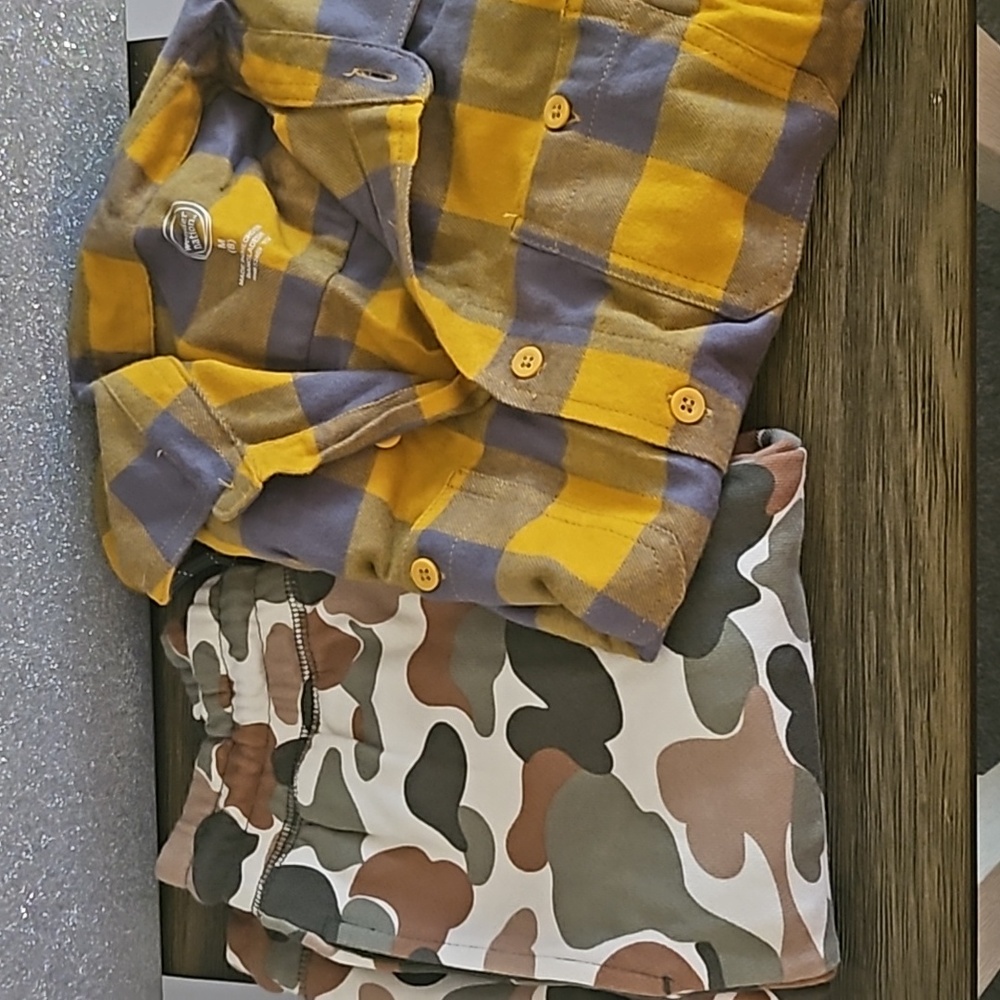 Kids shirt and kids sweatpants
